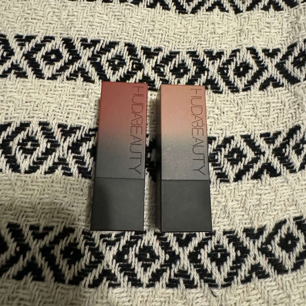 Huda Beauty matte lipstick bundle